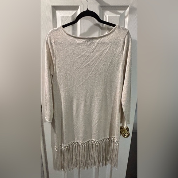 White House Black Market Shimmering Cream Top - Picture 2 of 6